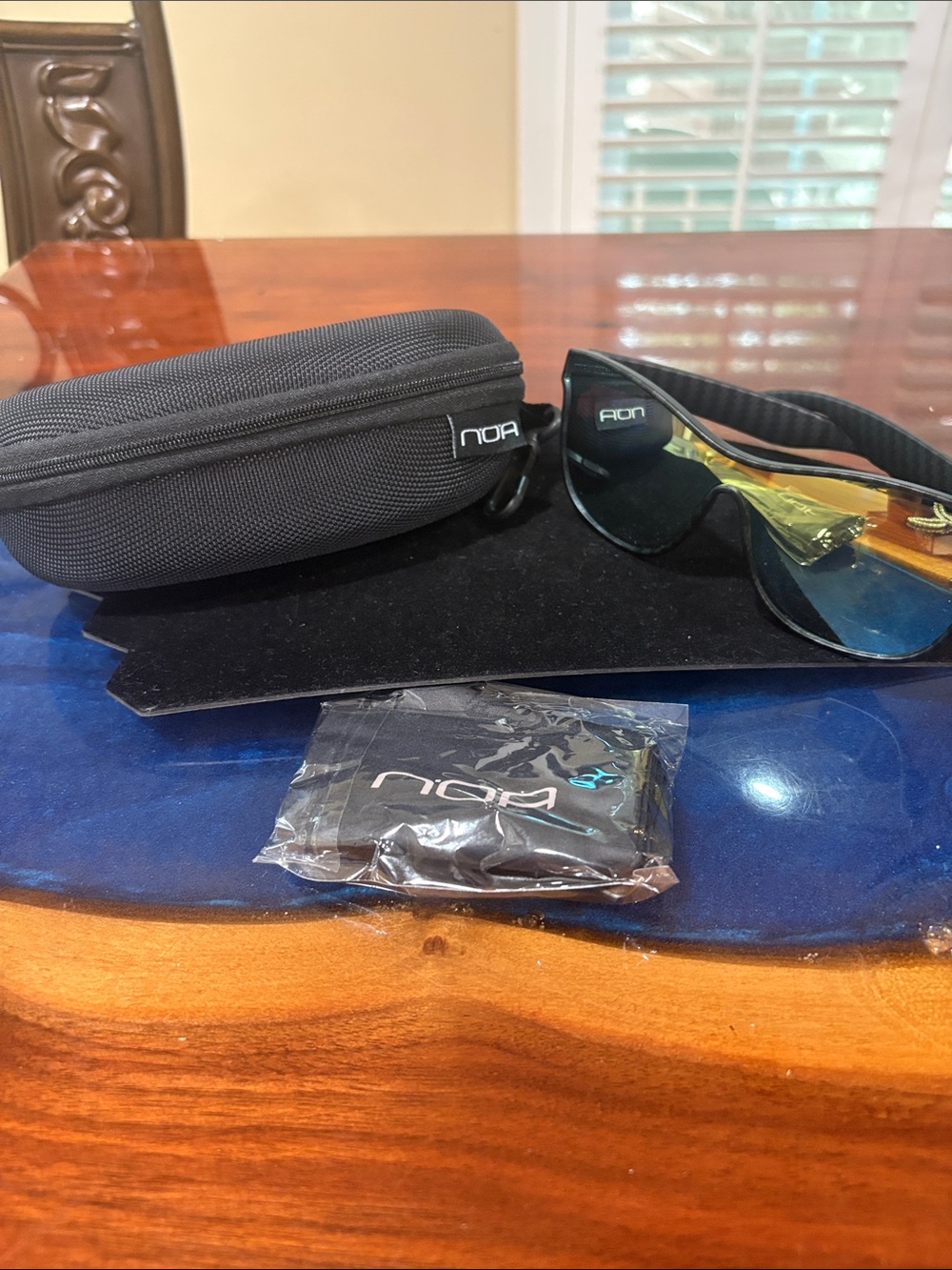 Polarized Men’s Sport Sunglasses in Black with Case